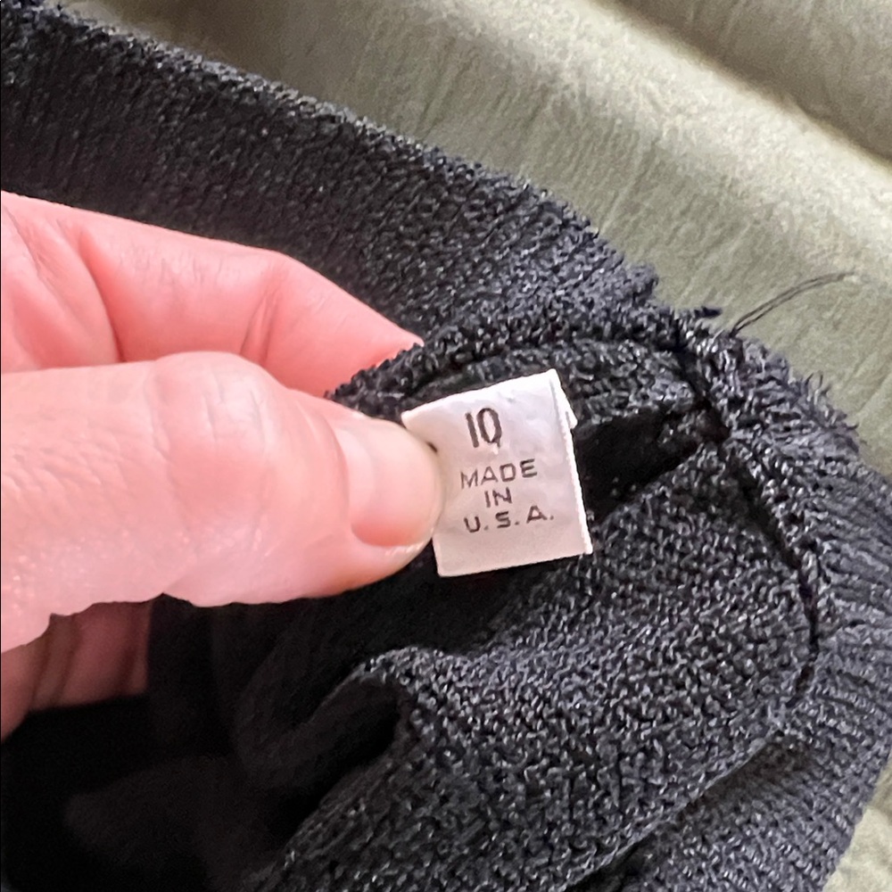 St. John Black Double-Breasted knit evening jacket with skirt - Picture 12 of 16